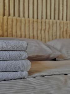 Imagen de la galería de Bee Planet Garni, en Garni