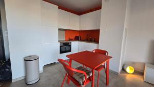 Η κουζίνα ή μικρή κουζίνα στο Nepita-Dolce-Vita T2 sea view +6 φωτογραφίες