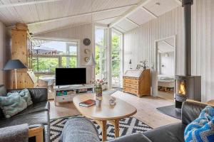 Μια τηλεόραση ή/και κέντρο ψυχαγωγίας στο SB118-Aabenraa-Lonholt-101