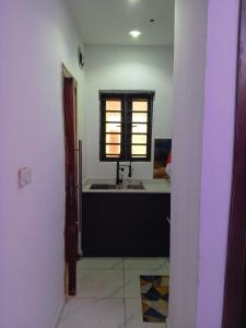 Ảnh trong thư viện ảnh của Peace Dew Apartments ở Maiyegun
