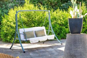 En have udenfor Sardinia Re - Casale Giovi with Tennis Court