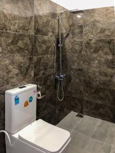 Vannituba majutusasutuses Golden Nest