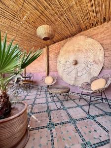 Un lugar para sentarse en Riad Ecila