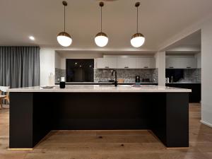 Wyndham ValeにあるPremier Room I HERstay at Mambourinのギャラリーの写真