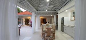 Dapur atau dapur kecil di La Dolce Villa