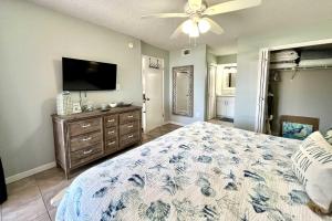 En eller flere senge i et værelse på Buena Vista 105 townhouse