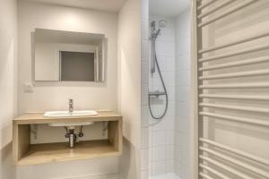 Koupelna v ubytování Colivi Suite Spacieuse 45m2 Gare Annemasse