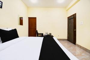 Postel nebo postele na pokoji v ubytování Hotel O HIGHWAY STAY IN + 33 fotografií