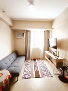Televisyen dan/atau pusat hiburan di 722 Avida Atria Tower 3 Come, Central, Cozy