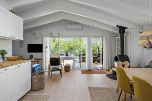 TV a/nebo společenská místnost v ubytování JB922-Fjerritslev-Birkevej-25