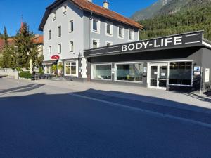 Almennt fjallaútsýni eða fjallaútsýni eins og það er í íbúðinni +14 myndir