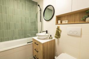 Ένα μπάνιο στο Modern, ultra central flat +56 φωτογραφίες