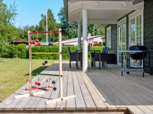 Zahrada ubytování Holiday Home Heddi - 925m from the sea by Interhome