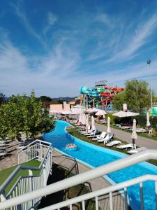 a view of a pool at a water park at Apartman Amber Vrnjačka Banja in Vrnjci