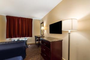 TV/trung tâm giải trí tại Knights Inn Phildelphia