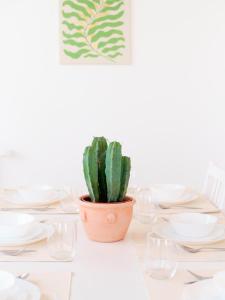 Fotografie z fotogalerie ubytování Parisian Haven - Chic Penthouse near Paris & CDG v destinaci Le Blanc-Mesnil