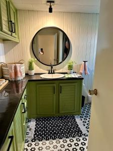 Gallery image of Le Saint-Simeon mignon in Bélanger