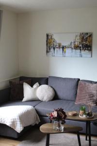 Gallery image of C&S Luxe - Work & Explore - London, Greenwich, Near 02 arena, Nature views, Free Parking & Park retreat perfect for Long stays in Plumstead