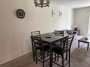 Gallery image of Amazing, Large, Parking, Long Term in Elkins Park Gardens
