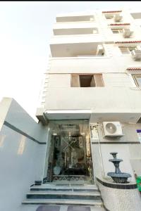 صورة لـ Middle East pyramid veiw في القاهرة