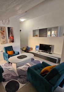 Μια τηλεόραση ή/και κέντρο ψυχαγωγίας στο Apartmani S Banja Luka