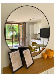 TV a/nebo společenská místnost v ubytování Garden Home "Milan-Rho fair"