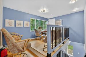 Gallery image of Evergreen Estate with Rooftop Balcony & Games home in Onalaska