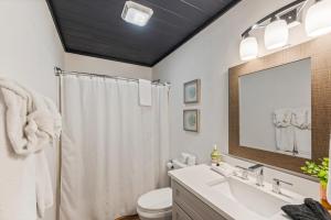 Et badeværelse på Eagles View + 65 billeder