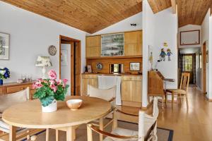 Φωτογραφία από το άλμπουμ του SKA627-Bastad-Tylevaegen-2 σε Grevie