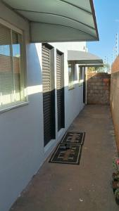 Bygningen som lejligheden ligger i + 4 billeder