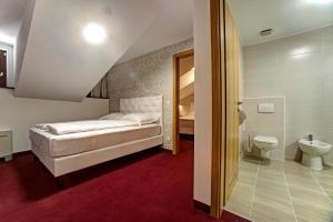 Koupelna v ubytování Hotel Skradinski Buk