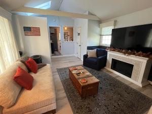 Gallery image of Bikes, Bays & Breezes in Barrington +7 photos