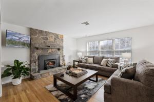 Galeriebild der Unterkunft Very Private Large Home on 22 Acres in Chester