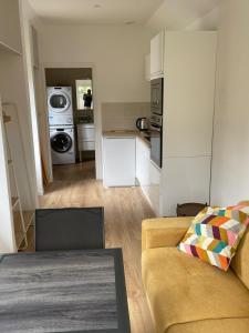 Η κουζίνα ή μικρή κουζίνα στο Small Cocoon Studio For 2 Pink Granite Coast