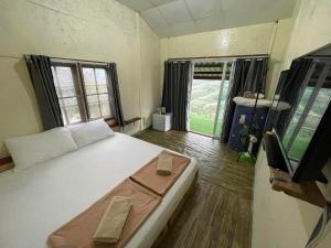 Cama o camas de una habitación en COOL CAMPING-Khun Khao2