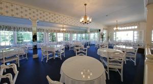 Restaurace v ubytování Colonial Inn Harbor Springs