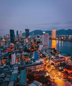 Nespecifikovaný výhled na destinaci Danang nebo výhled na město při pohledu z hotelu