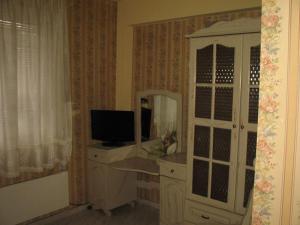TV a/nebo společenská místnost v ubytování Family Hotel Kartala
