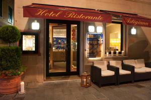 Posezení v ubytování Hotel Astigiana & Appartamenti