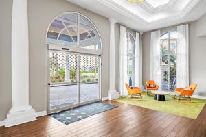 Posezení v ubytování Spark by Hilton Orlando near Universal + 49 fotografií