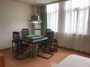 Φωτογραφία από το άλμπουμ του Vatica Anhui Hefei South High Speed Rail Station Susong Road Hotel σε Hefei
