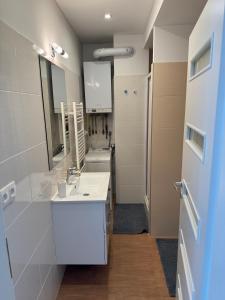 Bilik mandi di Harmony Apartment