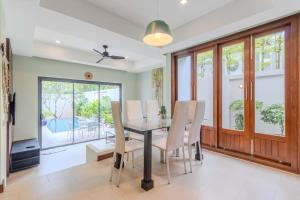 Billede fra billedgalleriet på V241 3BR Peaceful Pool Villa, Garden & Jacuzzi i Koh Lone