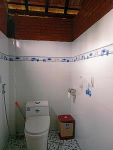 Koupelna v ubytování Hương Rừng Nam Cát Tiên + 19 fotografií