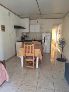 Kuchyň nebo kuchyňský kout v ubytování Departamento turístico CA