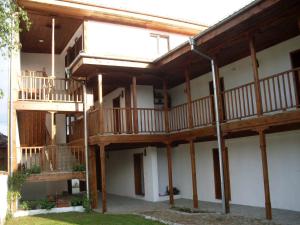 Balkón nebo terasa v ubytování Tsutsovi House + 26 fotografií