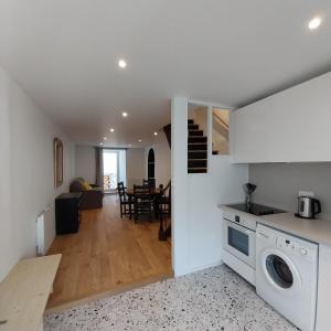 Η κουζίνα ή μικρή κουζίνα στο Versant Sud - Duplex - Centre Bourg d 'Oisans
