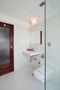 Ένα μπάνιο στο Hotel Horizon - Near Fateh Sagar Lake Udaipur +28 φωτογραφίες
