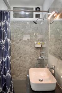 Ένα μπάνιο στο Neelam Homestay - Blueberry Room