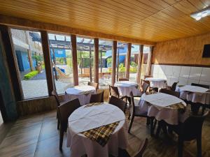 Restaurace v ubytování Pousada Tibaporã